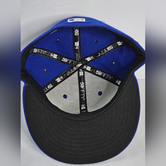 Chicago Cubs New Era 59FIFTY Fitted Baseball Hat 7 1/4 Official On-Field Cap - Picture 9 of 9